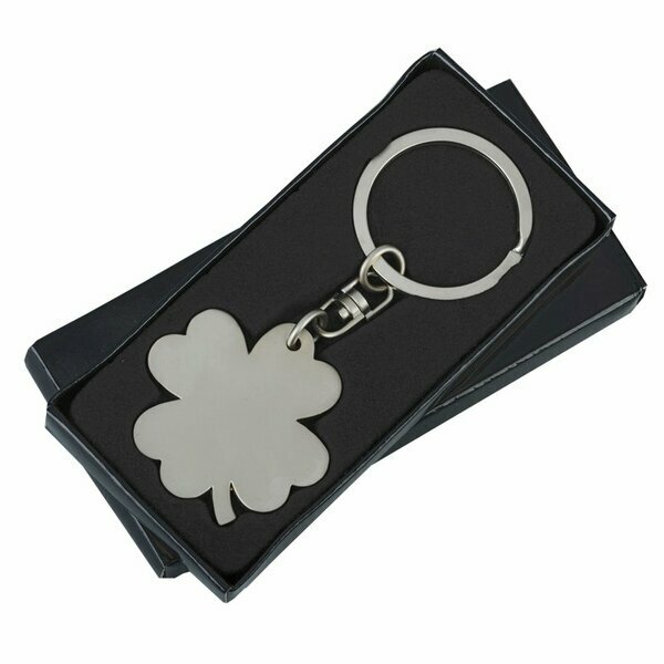 Brelok metalowy Clover, srebrny z grawerem logo a
