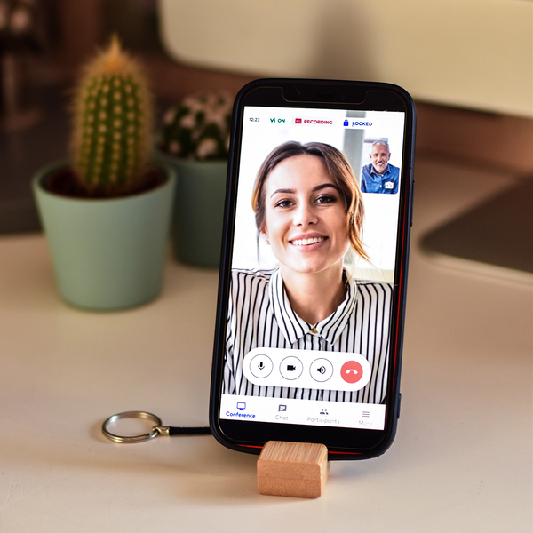 Bambusowy brelok z podstawką pod telefon, beżowy z nadrukiem logo d